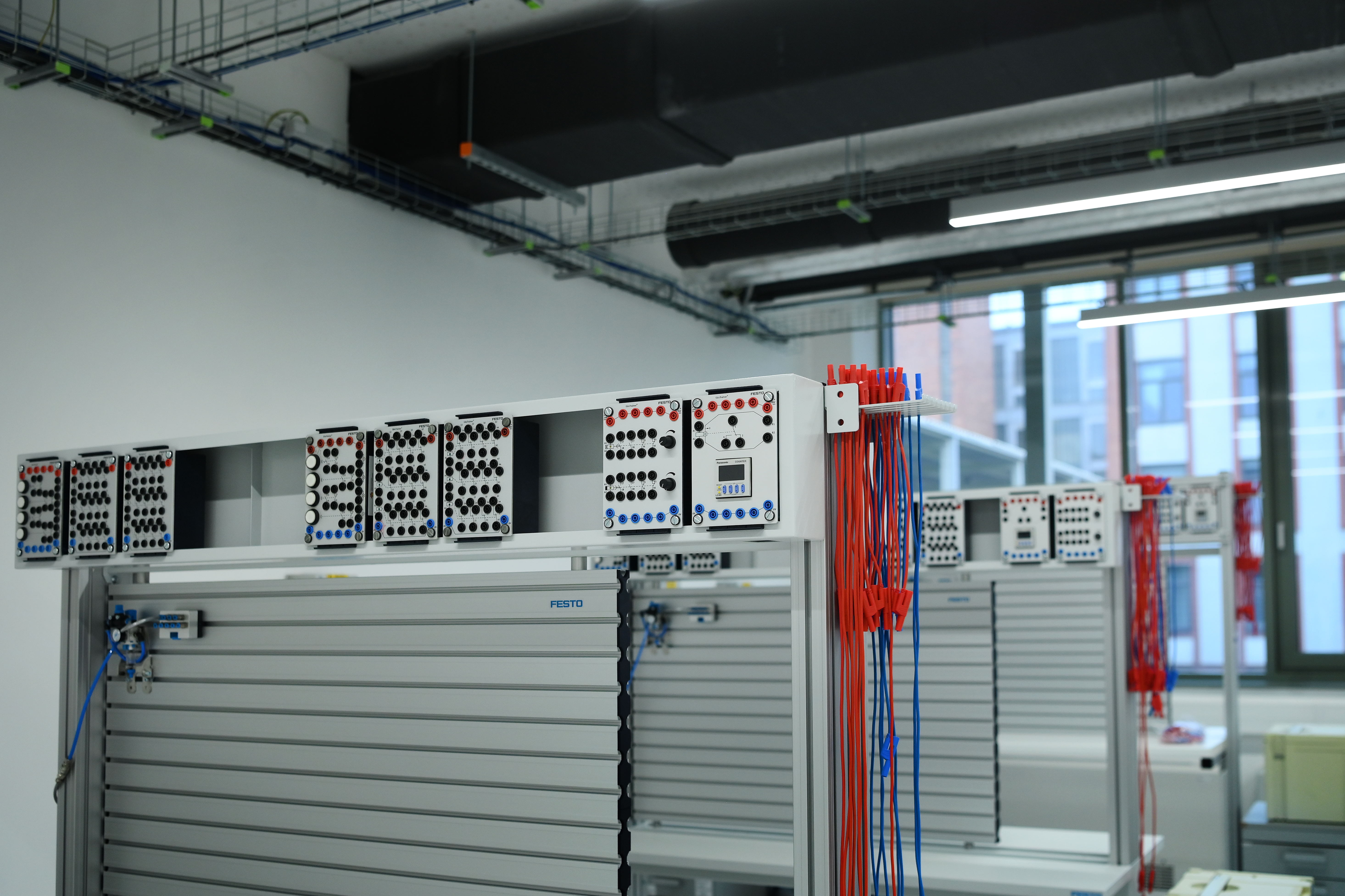 Folyamatautomatizálási FESTO-REXROTH Laboratórium