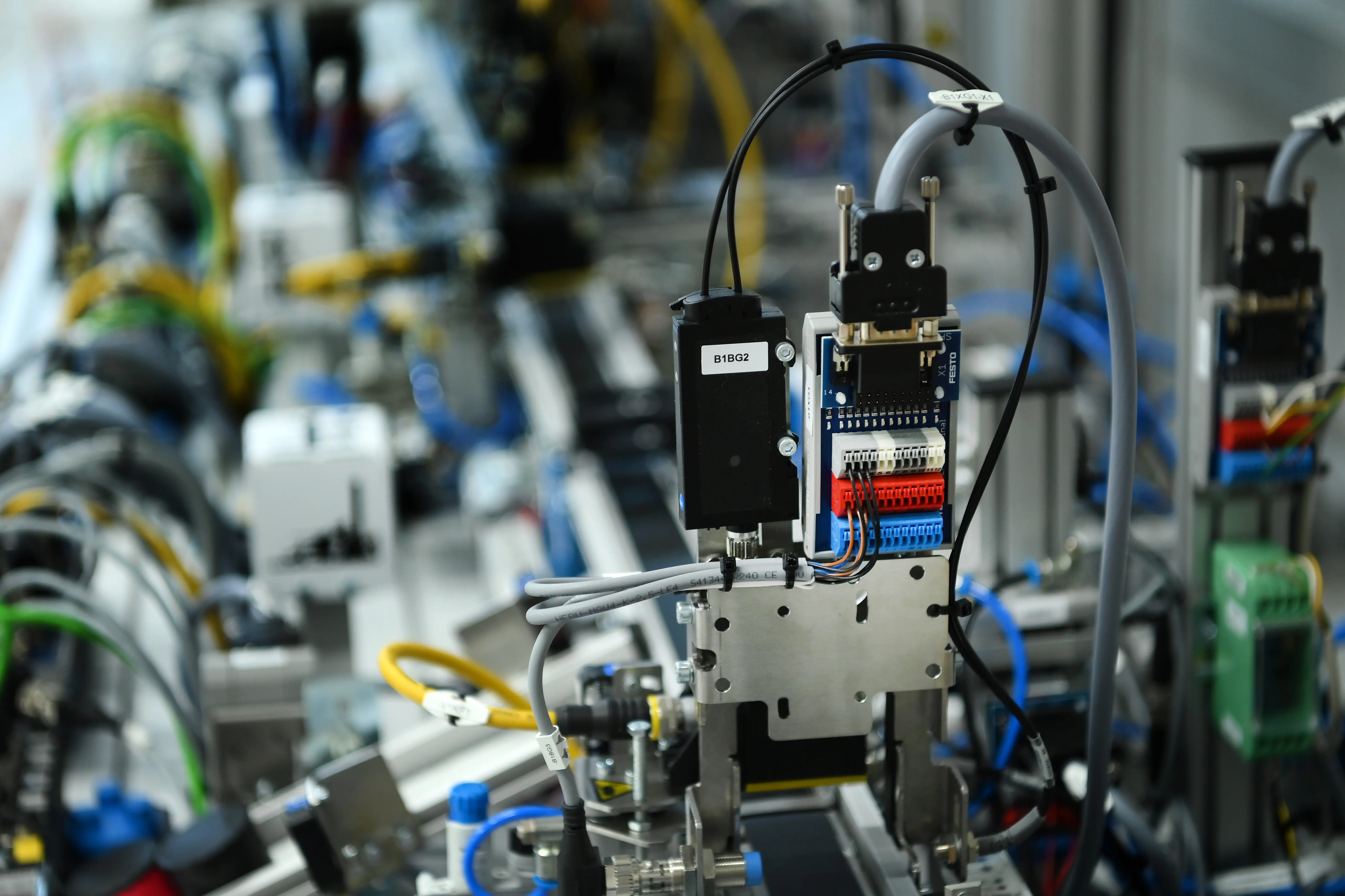 Robottechnika &eacute;s Ipar 4.0 laborat&oacute;rium